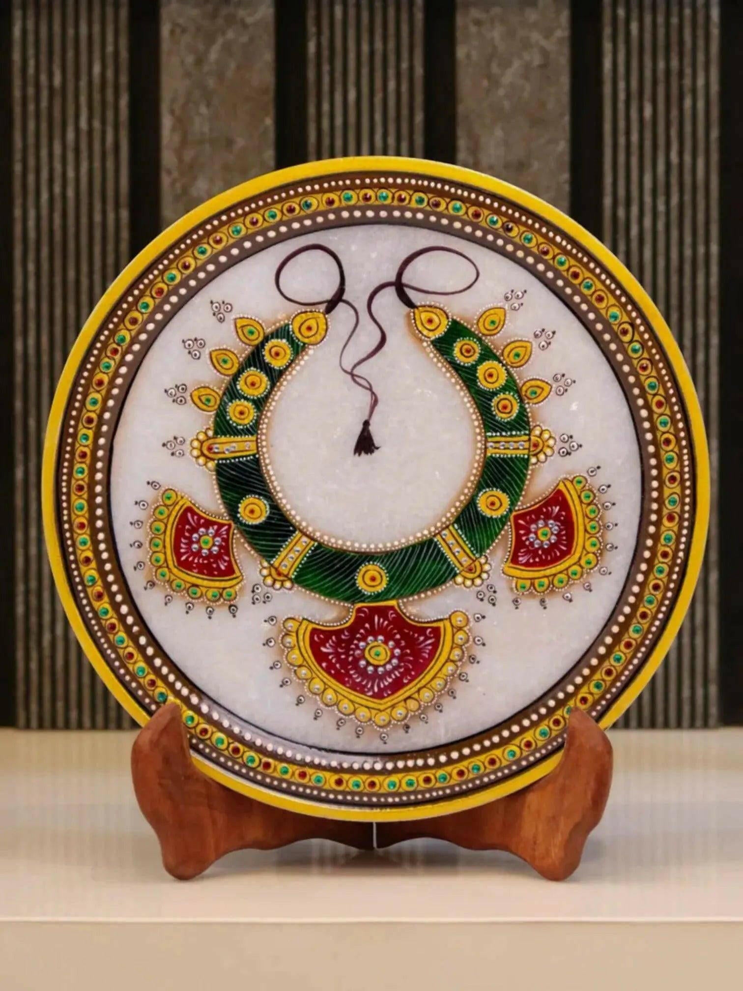 Traditional Jewelry Gold Leaf Marble Plate.